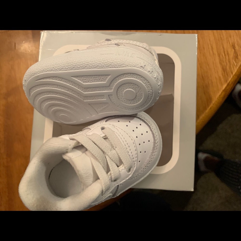 1c Nike Air Force One Low